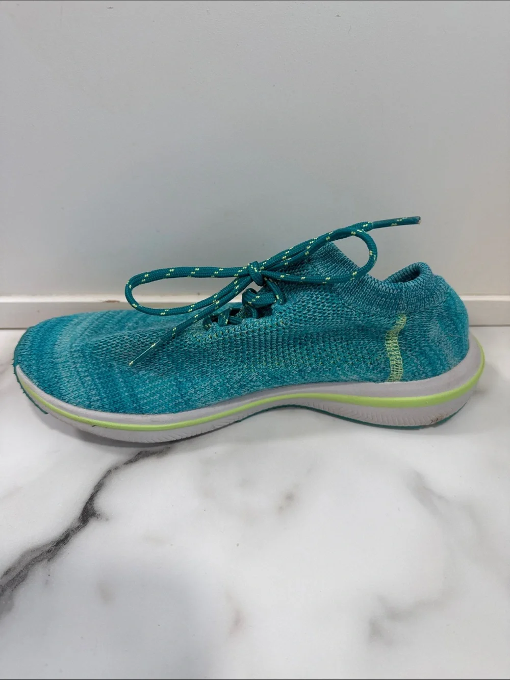 Columbia Women's Chimera Lace sneakers Size 5